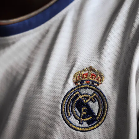 بنزيما يقود ريال مدريد لهزيمة برشلونة برباعية والتأهل إلى نهائي كأس ملك إسبانيا - الصورة من unsplash