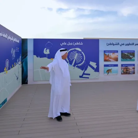 الشيخ محمد بن راشد يعتمد مشروع تطوير الشواطئ العامة ضمن خطة دبي الحضرية 2040 - الصورة من وام