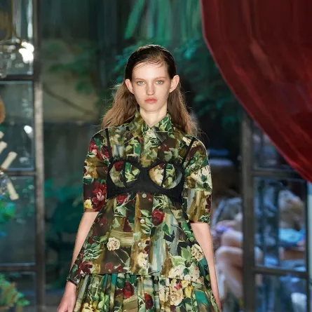 الزهور لإطلالات صيفية منتعشة Full BLOOM