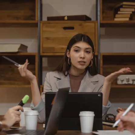 مواضيع للنقاش مع الأصدقاء