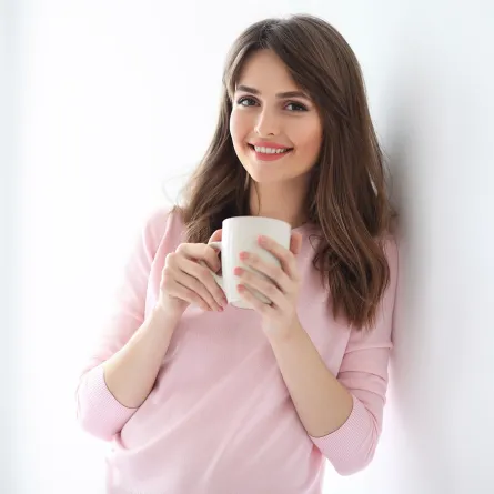 فوائد وأضرار الشاي الأبيض للتنحيف