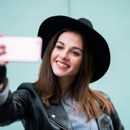  إدمان الصور السيلفي