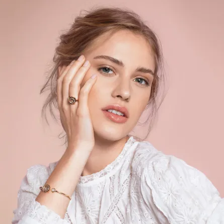 الذهب الوردي المبهج Rose Delights