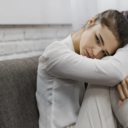 أعراض الاكتئاب الجزئي عديدة..وتحتاج للعلاج الطبي (المصدر: Freepik)