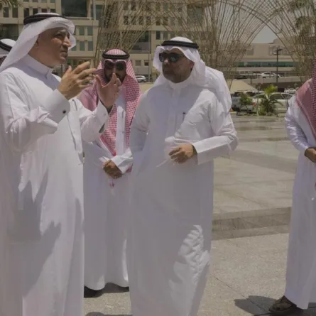 وزير الصحة يتفقد مستشفى الولادة والأطفال