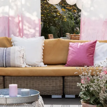 جلسة خارجية بوهيمية الطابع