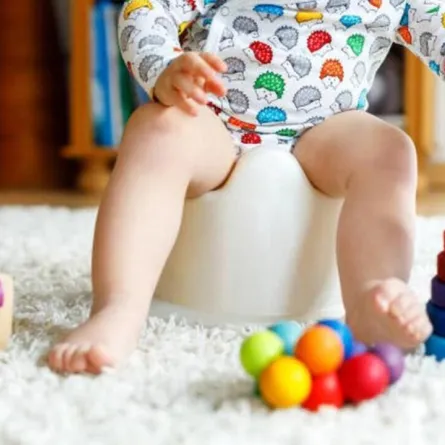 صورة لطفل يتدرب على النونية