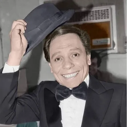 عادل إمام - الصورة من الحساب الرسمي على إنستغرام