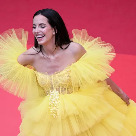 TOPSHOT - Spanish fashion influencer Marta Sierra arrives for the screening of the film "Kaibutsu" (Monster) during the 76th edition of the Cannes Film Festival in Cannes, southern France, on May 17, 2023. (Photo by LOIC VENANCE / AFP)