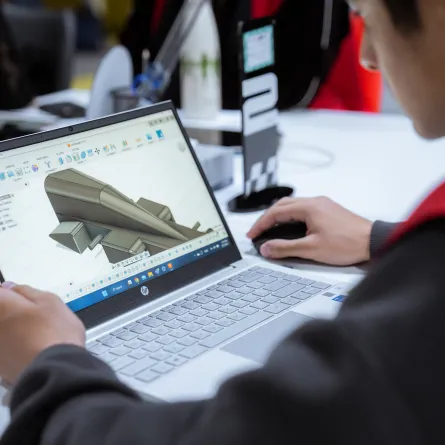 "إثراء" يؤهل 15 فريقا للمشاركة في التصفيات نصف النهائية للفورمولا 1 للمدارس