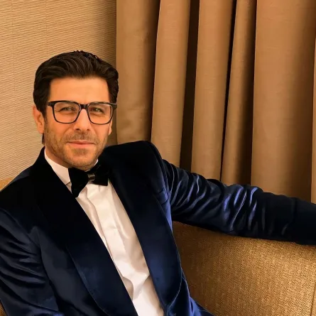 إياد نصار - الصورة من صفحته الرسمية على الفيس بوك