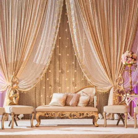 الكوشة في حفل الخطوبة 