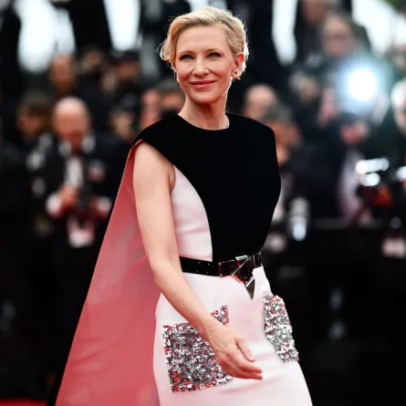 إطلالة كيت بلانشيت Cate Blanchett مفعمة بالرقي- (مصدر الصورة: CHRISTOPHE SIMON AFP)