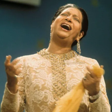 السيدة أم كلثوم - الصورة من الصفحة الرسمية على الفيس بوك