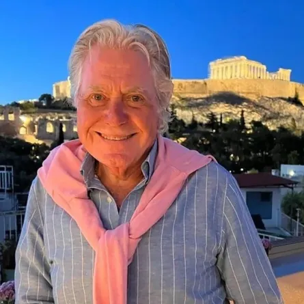 حسين فهمي - الصورة من صفحته على انستغرام