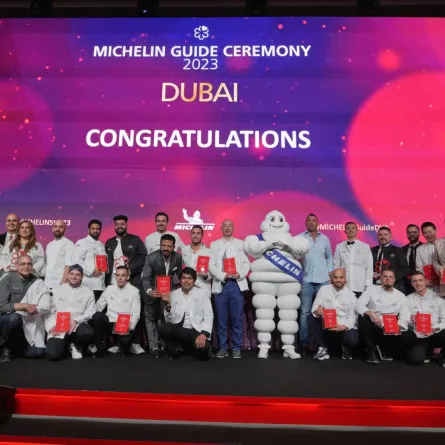 صورة جماعية للفائزين