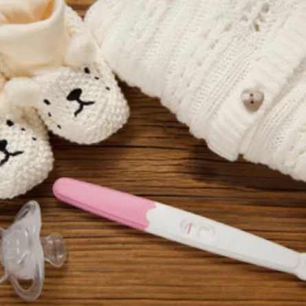 صورة تشير لفرحة ثبوت الحمل