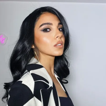 سلمى أبو ضيف تروج لـ فيلم ملك الحلبة قبل عرضه في السعودية