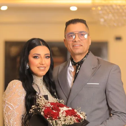 حسن شاكوش وزوجته ريم - الصورة من حسابه على انستغرام