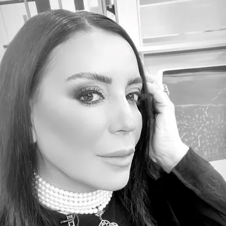 شكران مرتجى - الصورة من حسابها على فيسبوك