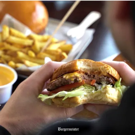 جولة على أشهر مطاعم البرغر حول العالم