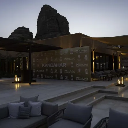 عرض فيلم قندهار حصرياً في منتجع بانيان تري بالتعاون مع ڤوكس سينما 