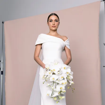 فستان زفاف من ماركة رومونا كيفيزا Romona Keveza