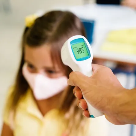 صورة لارتفاع درجة حرارة الطفلة