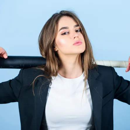 طرق مهنية للتعامل مع المدير السلبي العدواني 