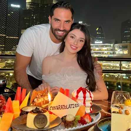 مارتيا الحلاني وخطيبها- الصورة من حسابها على فيسبوك