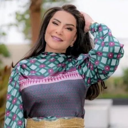 هدى حسين الصورة من  حسابها  على الانستغرام