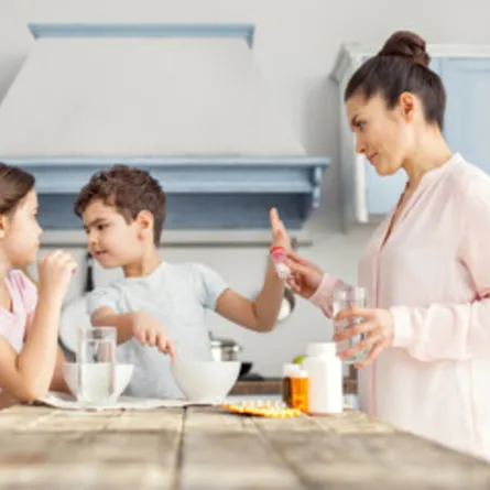 صورة لطفل يمتنع عن وجبة الفطور