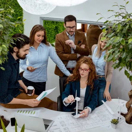 إنسانة محبوبة