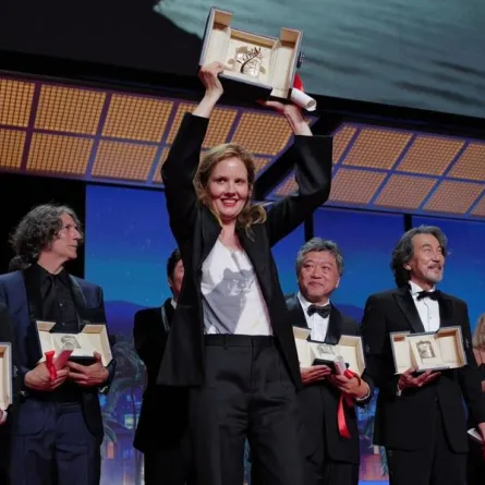 المخرجة Justine Triet في مهرجان كان السينمائي (مصدر الصورة : LOIC VENANCE / AFP)