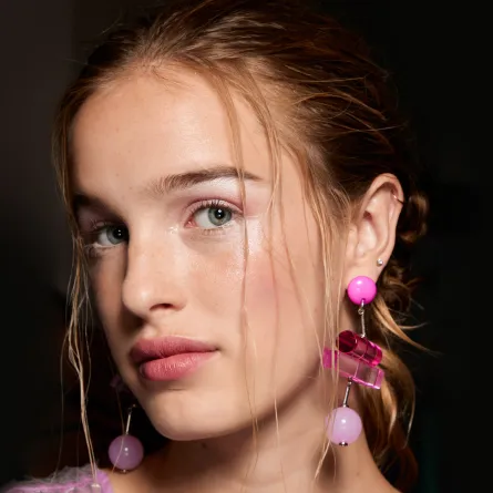 مشرقة في حفلة التخرج Prom Look