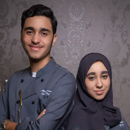 التوأمان ميثاء وعبد الرحمن: الذكاء الاصطناعي سيسهل على الشيف عمله