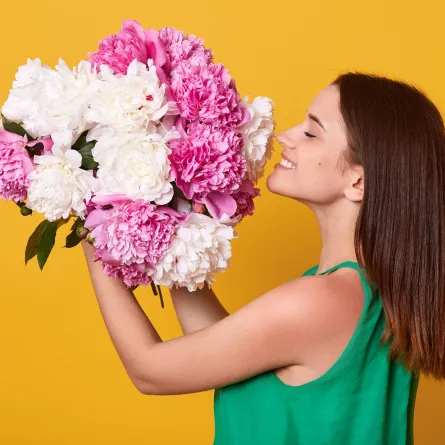 الفوائد الصحية النفسية للزهور.. مثالية لتحسين حالتكِ المزاجية (المصدر: Freepik)