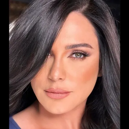 سلاف فواخرجي - الصورة من حسابها على فيسبوك