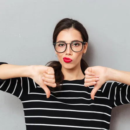 أعراض لخبطة الهرمونات عند النساء.. 5 علامات لا تغفلي عنها (المصدر: Freepik)