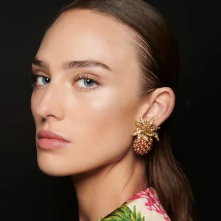 أساسيات مكياج السفر Vacation Essentials