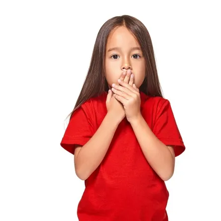 صورة لطفة تعاني من جفاف الفم