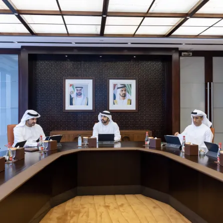  حزمة من المشاريع النوعية لترسيخ ريادة دبي العالمية. الصورة من الحساب الرسمي للشيخ حمدان على تويتر