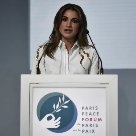 الملكة رانيا (Queen Rania). مصدر الصورة: STEPHANE DE SAKUTIN / AFP