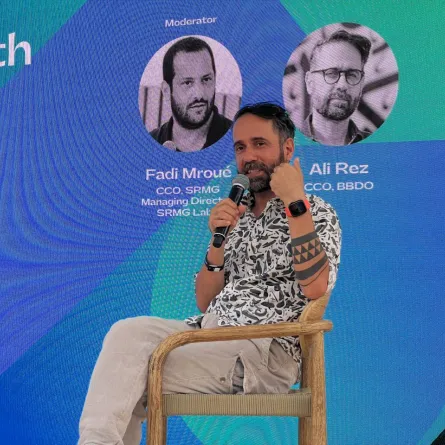 خلال الجلسة الحوارية 