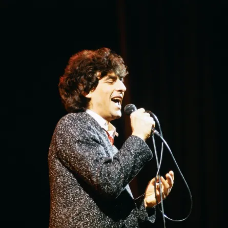 كلود بارزوتي (Claude Barzotti). مصدر الصورة: Martine ARCHAMBAULT / AFP