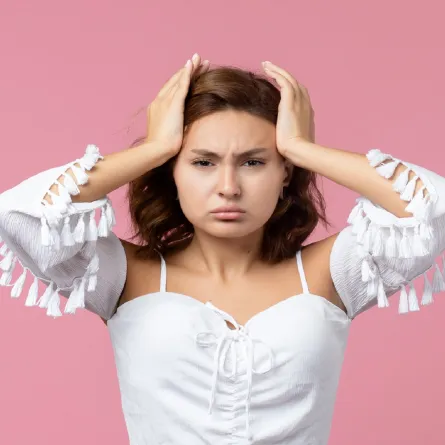 كيف تتغلبين على التوتر الاجتماعي خلال المناسبات؟ (المصدر: Freepik)