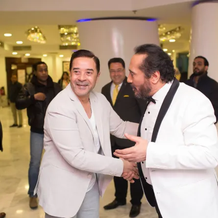 علي الحجار ومدحت صالح - الصورة من صفحة علي الحجار الرسمية على الفيس بوك