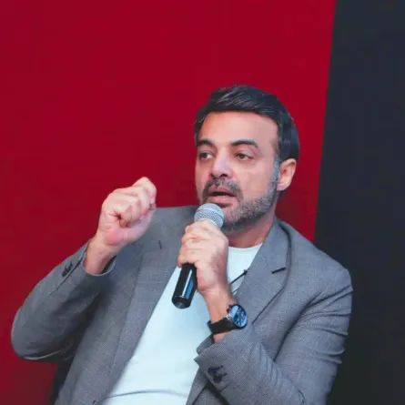 عمرو محمود ياسين - الصورة من حسابه على الفيس بوك