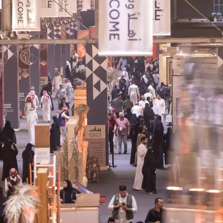 بمشاركة عربية وعالمية.. الحرفيون يتألقون في الأسبوع السعودي الدولي للحرف اليدوية