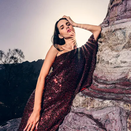 من تصميم المصممة تايرا عادل